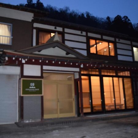 Gokayama Base Hotel Nanto Екстериор снимка